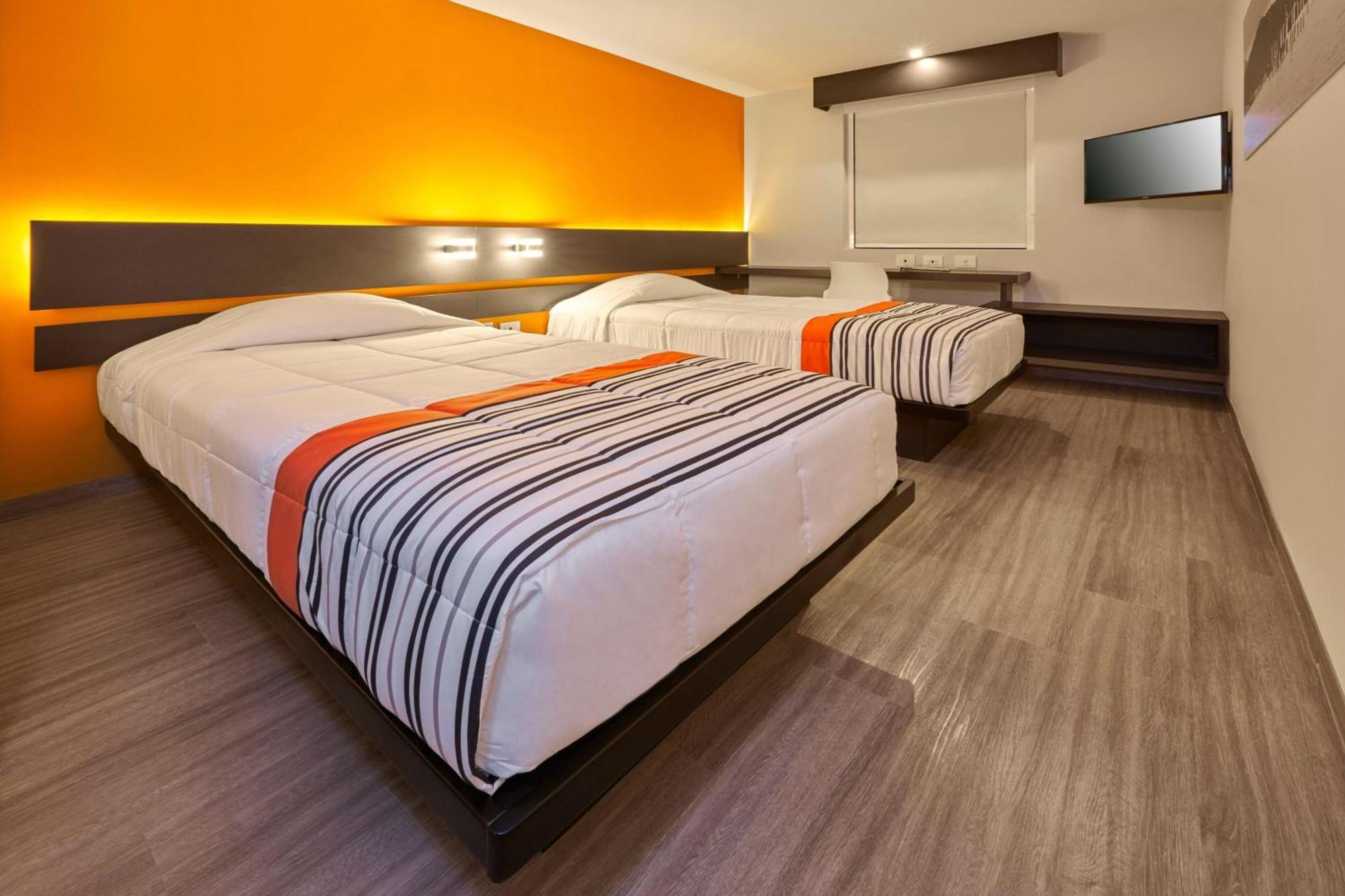 Express Junior By Marriott Centro De Convenciones 3*