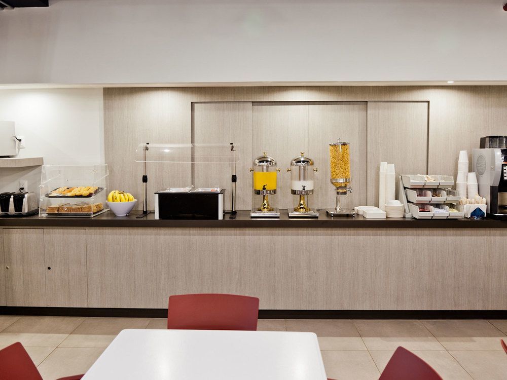 Express Junior By Marriott Centro De Convenciones Hotel