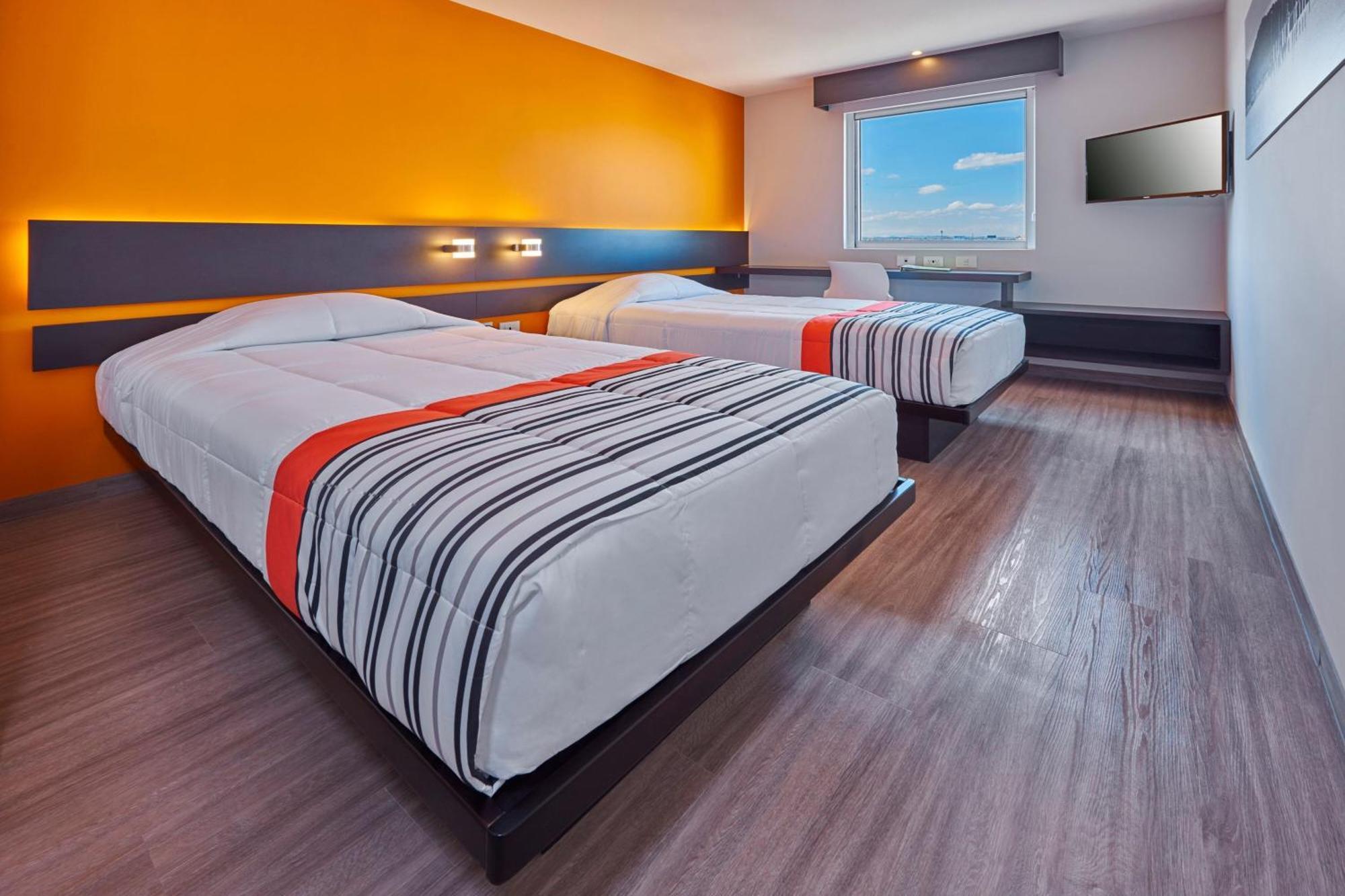 Express Junior By Marriott Centro De Convenciones Hotel 3*