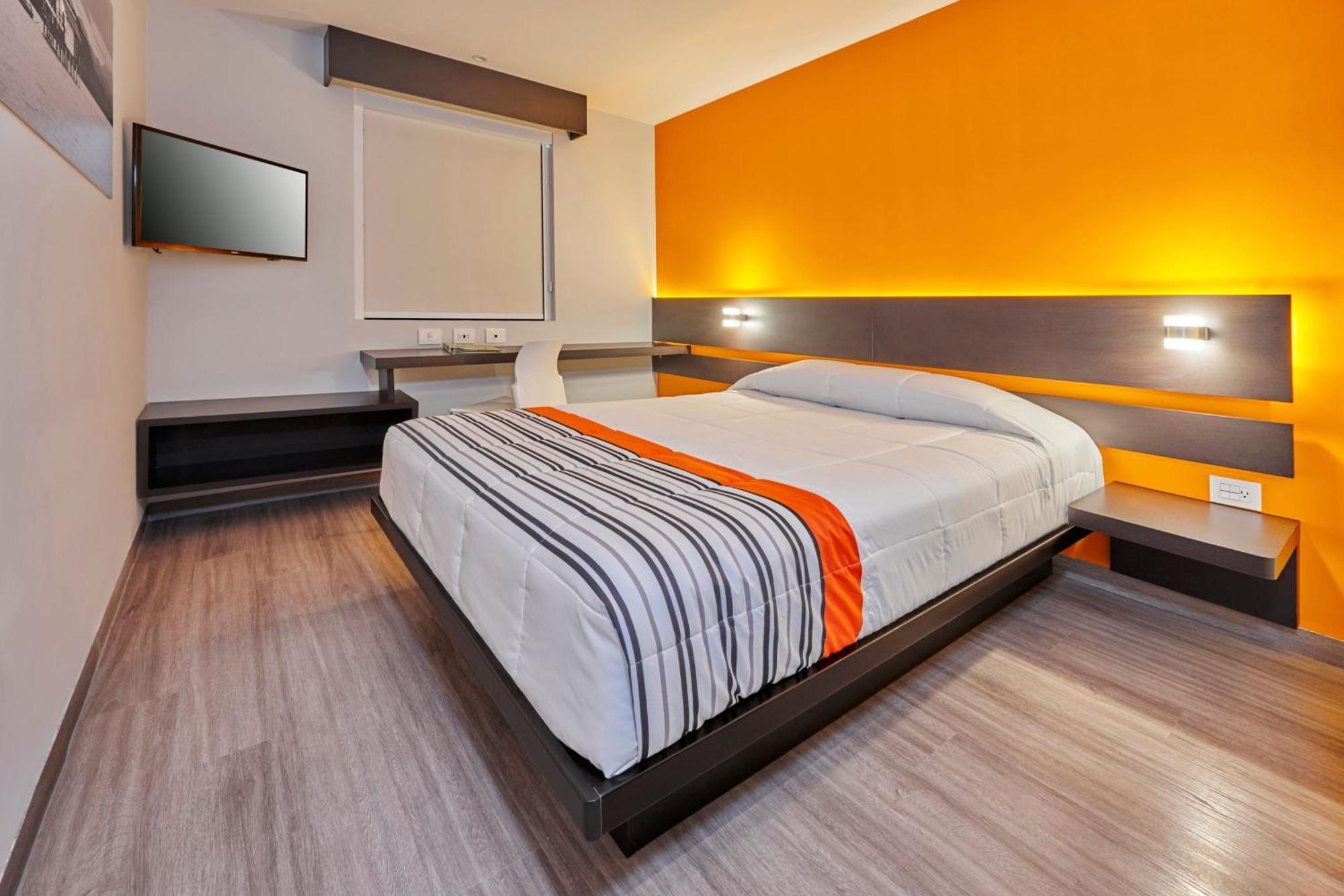 Express Junior By Marriott Centro De Convenciones Hotel 3*
