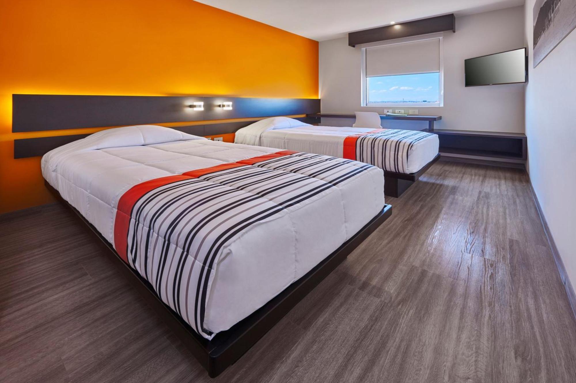 Express Junior By Marriott Centro De Convenciones León