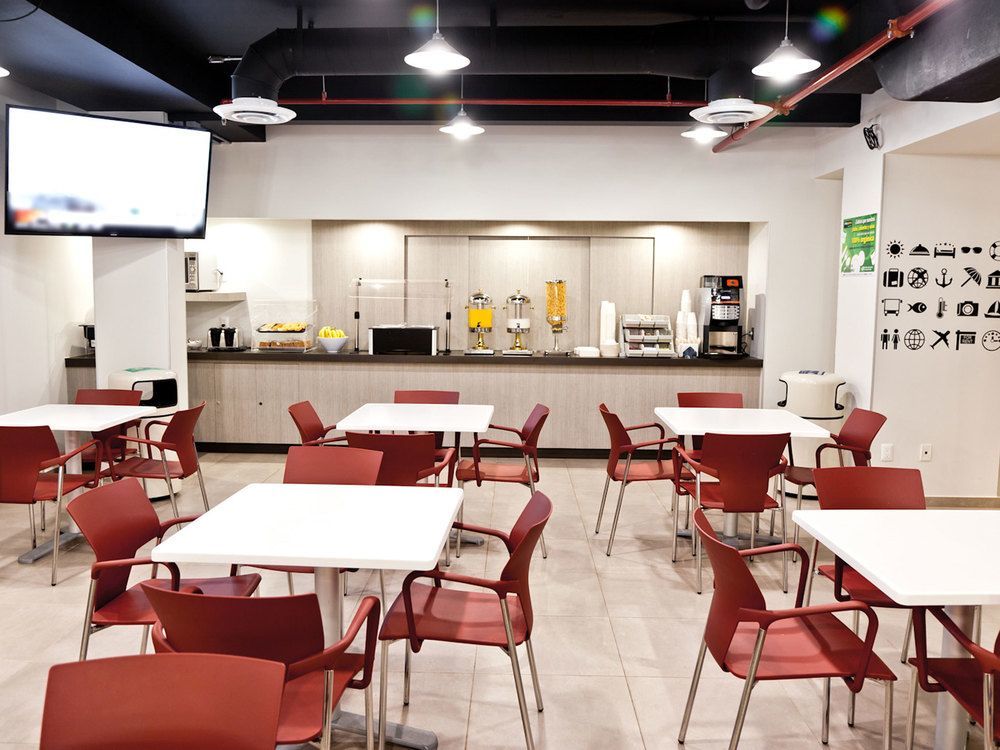 Express Junior Centro De Convenciones Hotel 3*